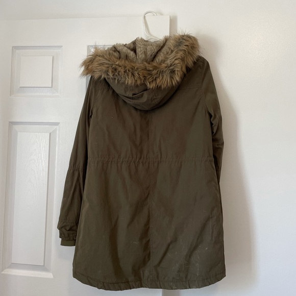 • Aeropostale army green faux fur lined coat • - Picture 2 of 8